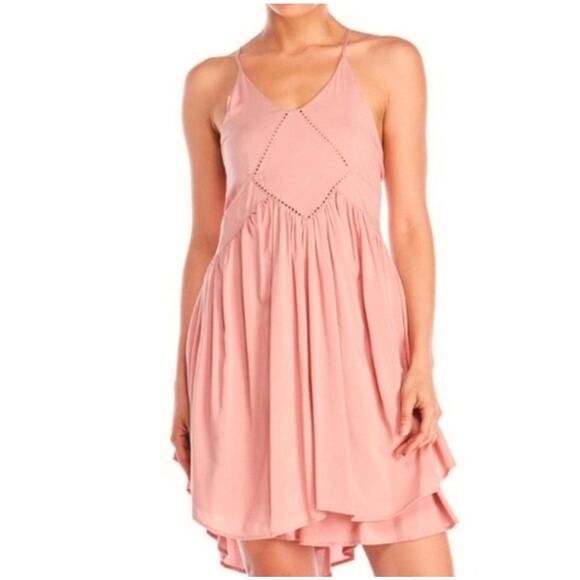Romeo & Juliet Couture Dresses & Skirts - Romeo and Juliet Couture Rose Tan Swing Cutaway Trapeze Mini Dress Tunic Sz Med